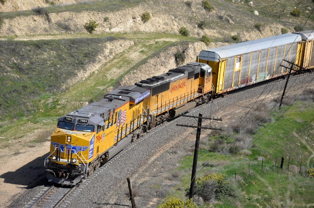 Eastbound vehicle train prepares to enter Tunnel 2